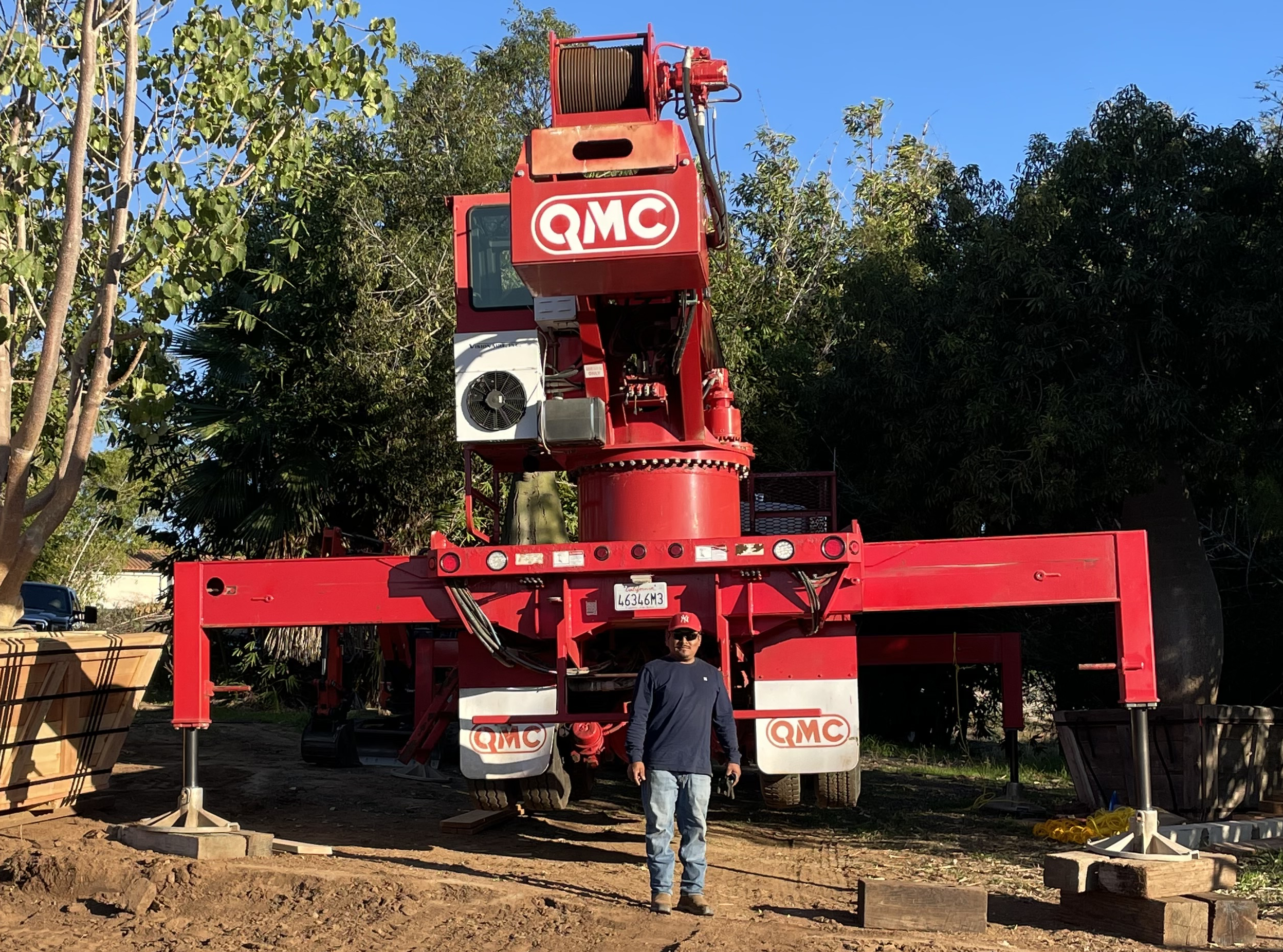2013 QMC 7060RS Boom Truck Crane for Sale in California Crane Network image 1
