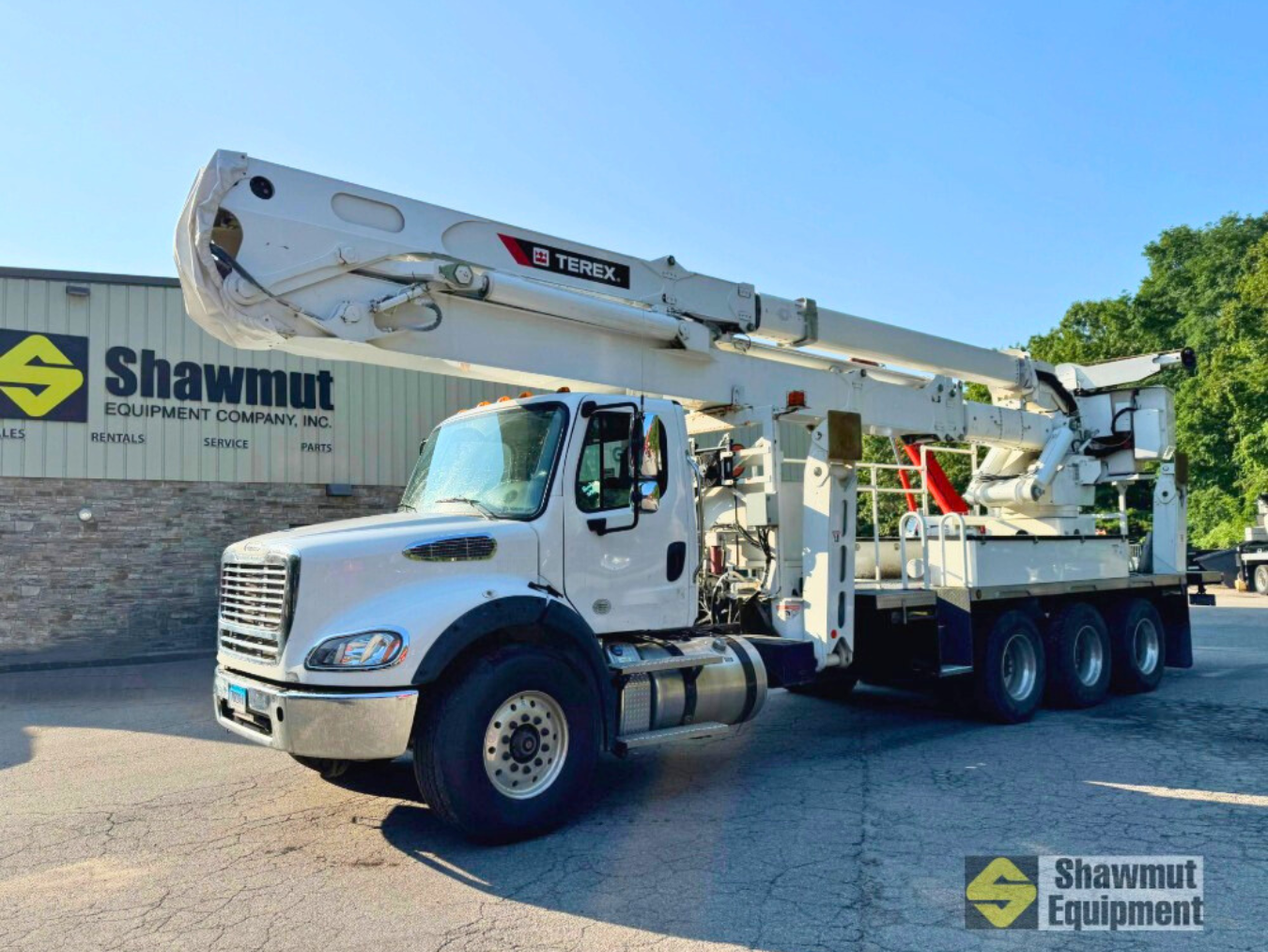 2020 Terex TM125 Bucket/Service Truck Crane for Sale or Rent in Easton Massachusetts Crane Network image 1