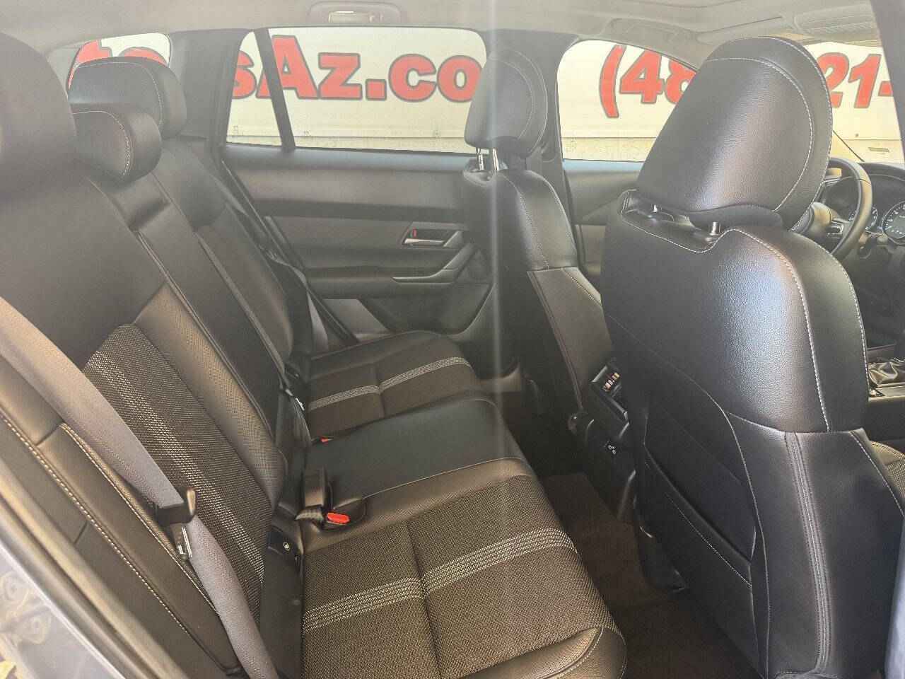 2026 Mazda CX-50 - Image 17