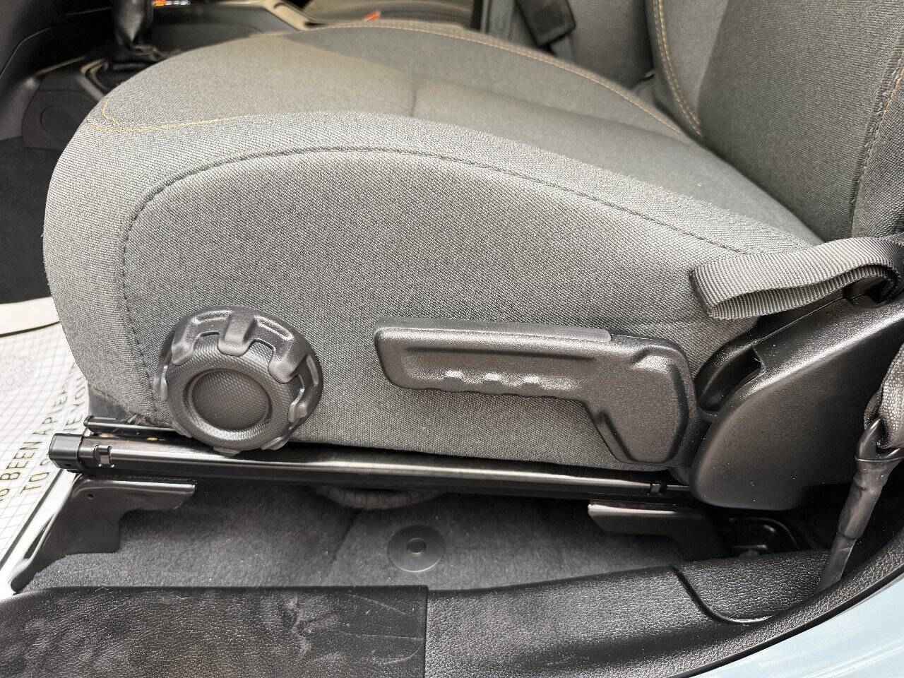 2026 Jeep Wrangler - Image 21