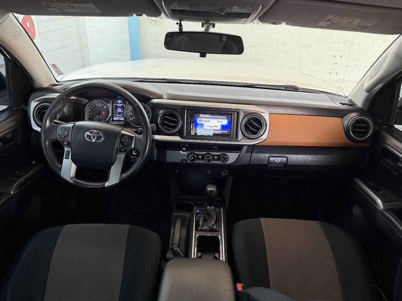 2017 Toyota Tacoma - Image 10