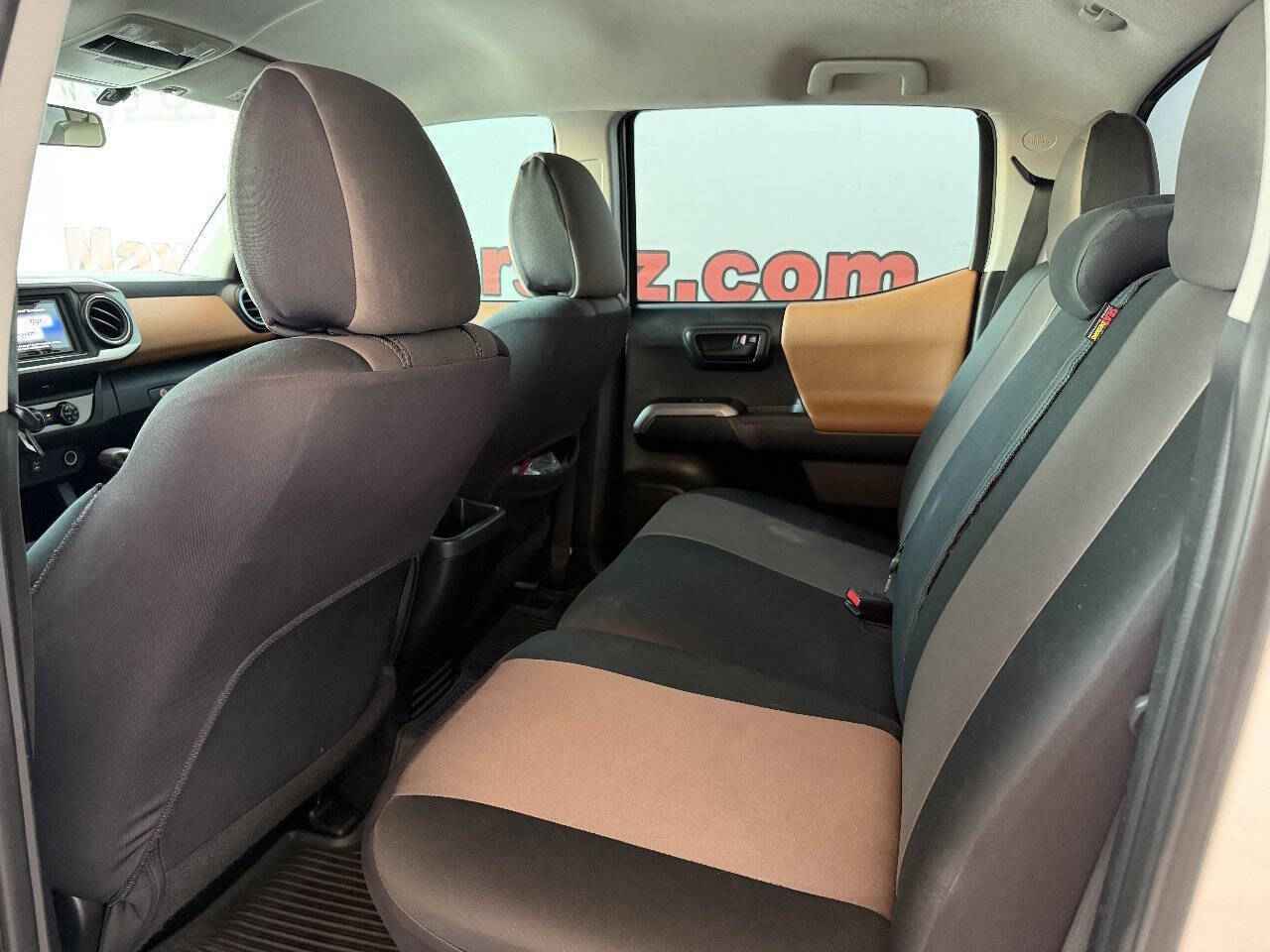 2017 Toyota Tacoma - Image 19