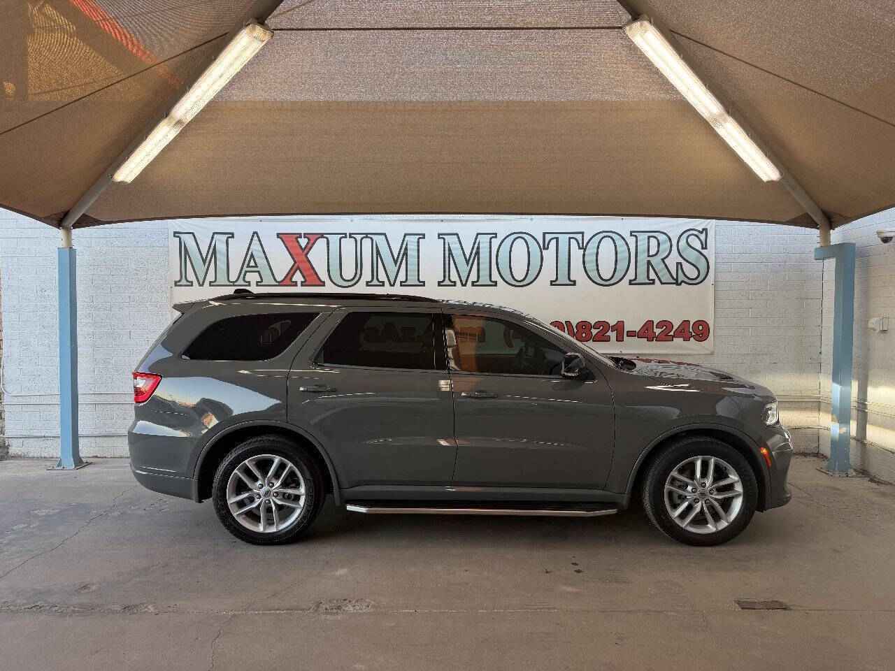 2023 Dodge Durango - Image 1