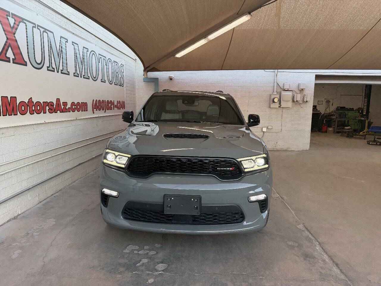 2023 Dodge Durango - Image 2