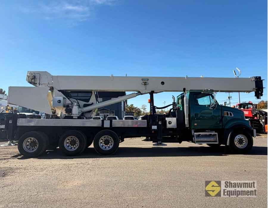 2009 NATIONAL Boom Equipment for Sale or Rent in Manchester Connecticut Crane Network image 0