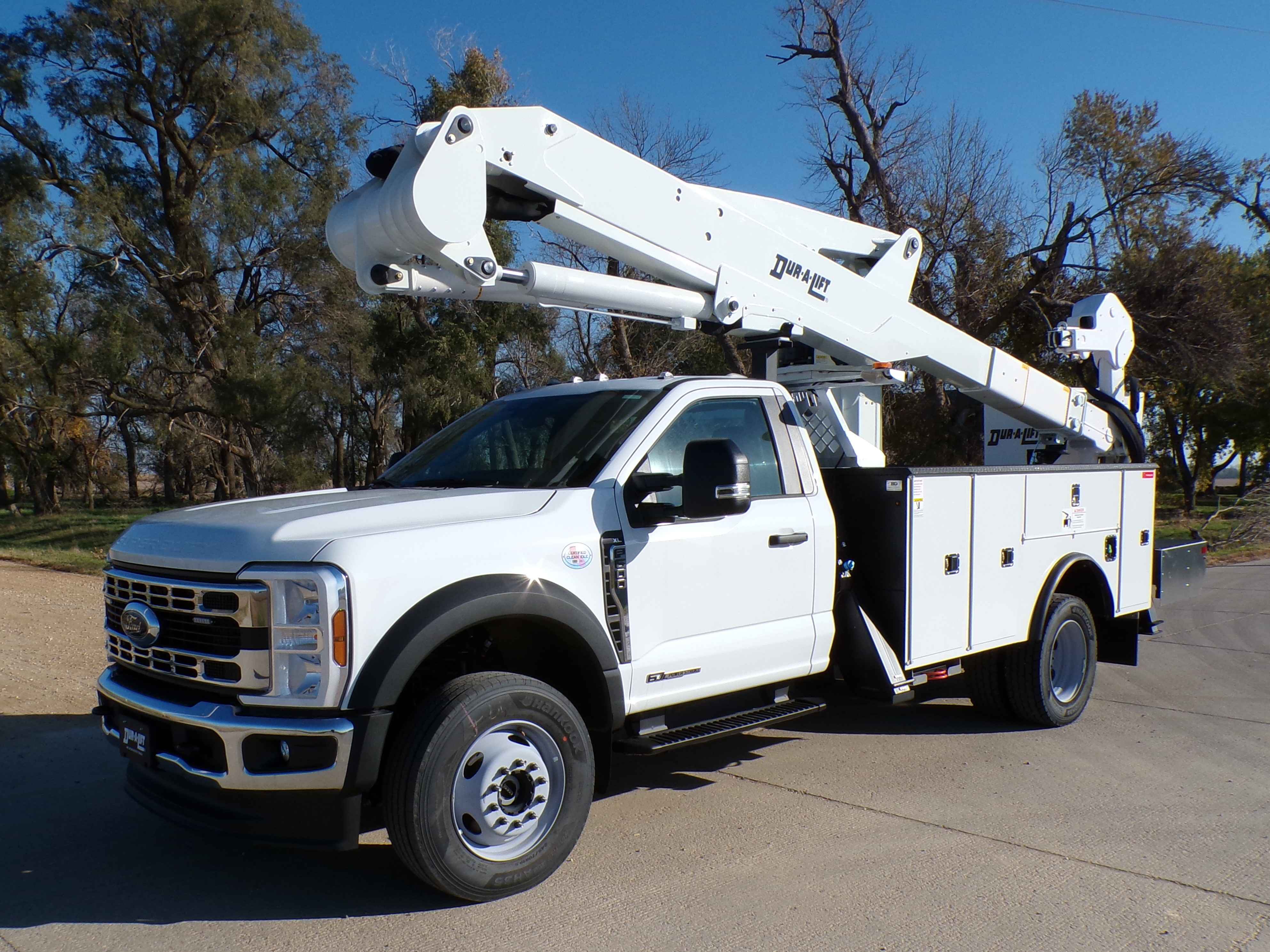 2026 DUR-A-LIFT DPM2-47DU Bucket/Service Truck Crane for Sale in Hodgkins Illinois Crane Network image 0