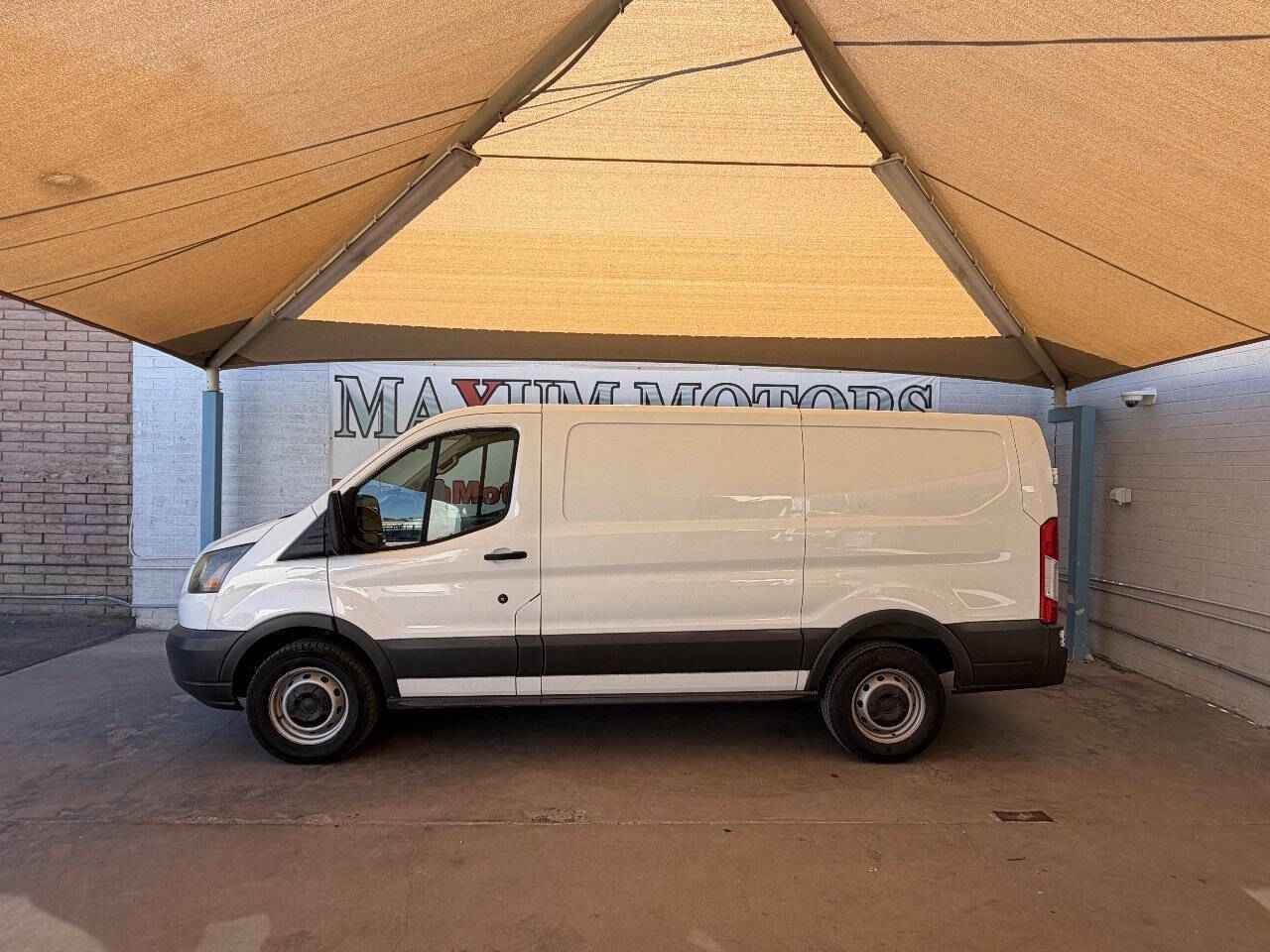 2017 Ford Transit - Image 4