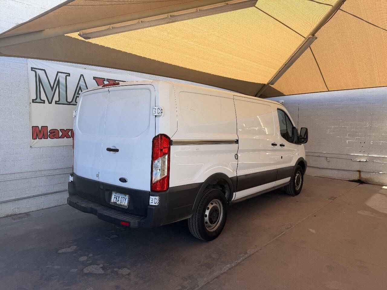 2017 Ford Transit - Image 5