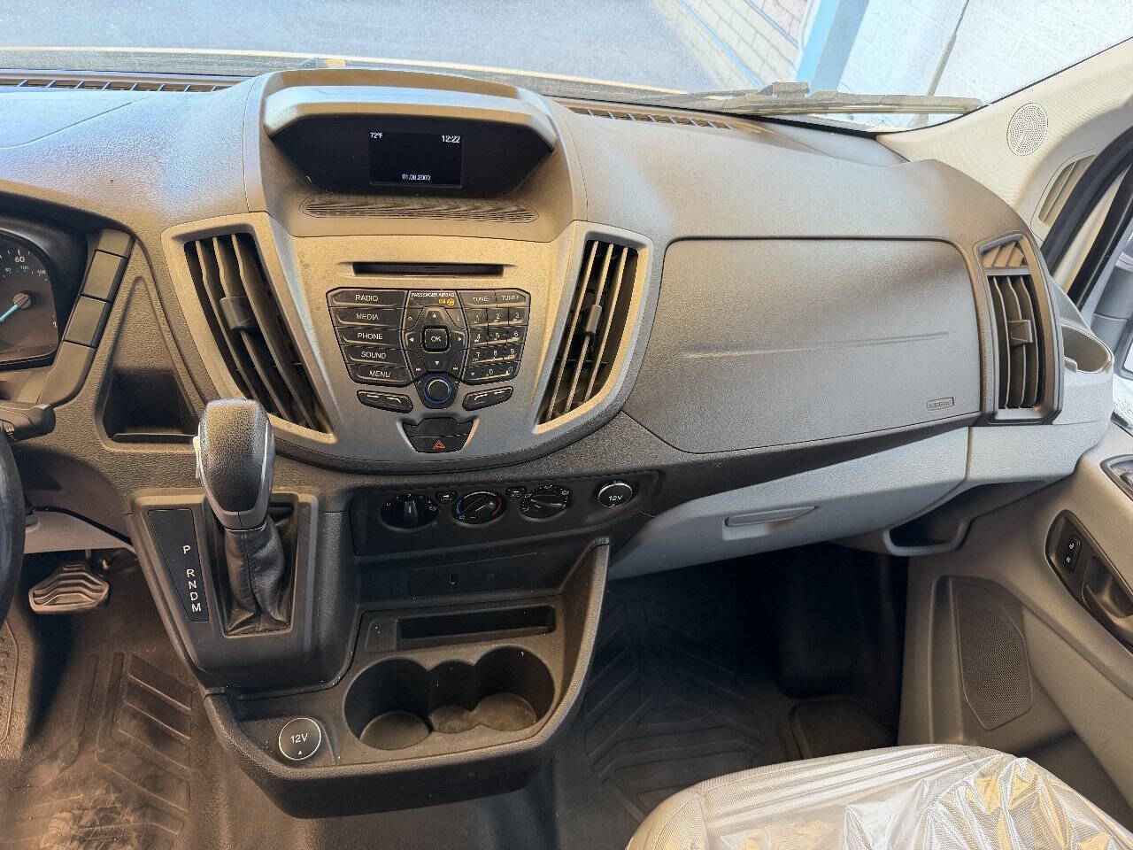 2017 Ford Transit - Image 8