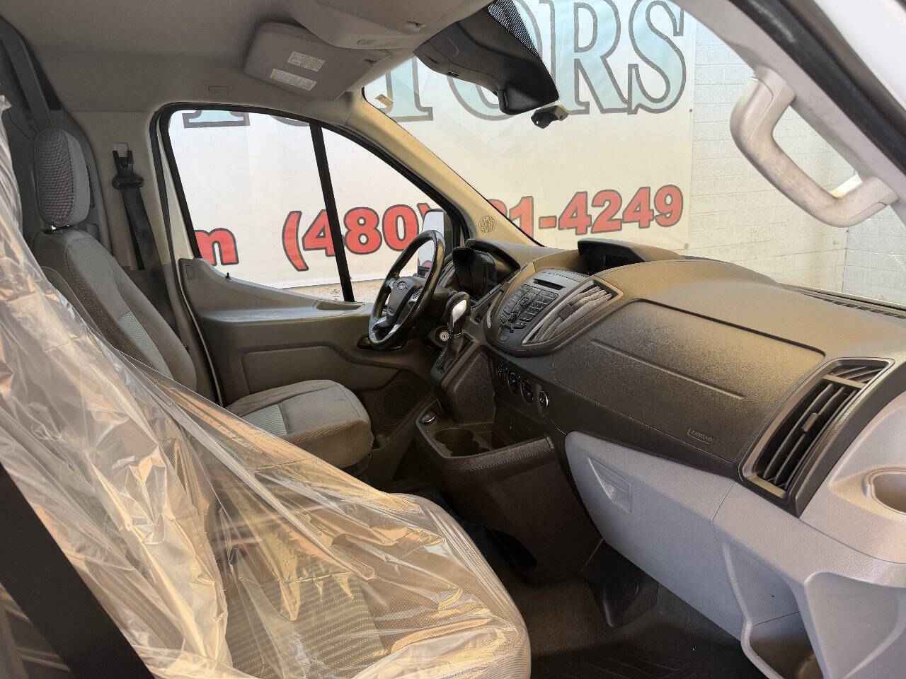 2017 Ford Transit - Image 10