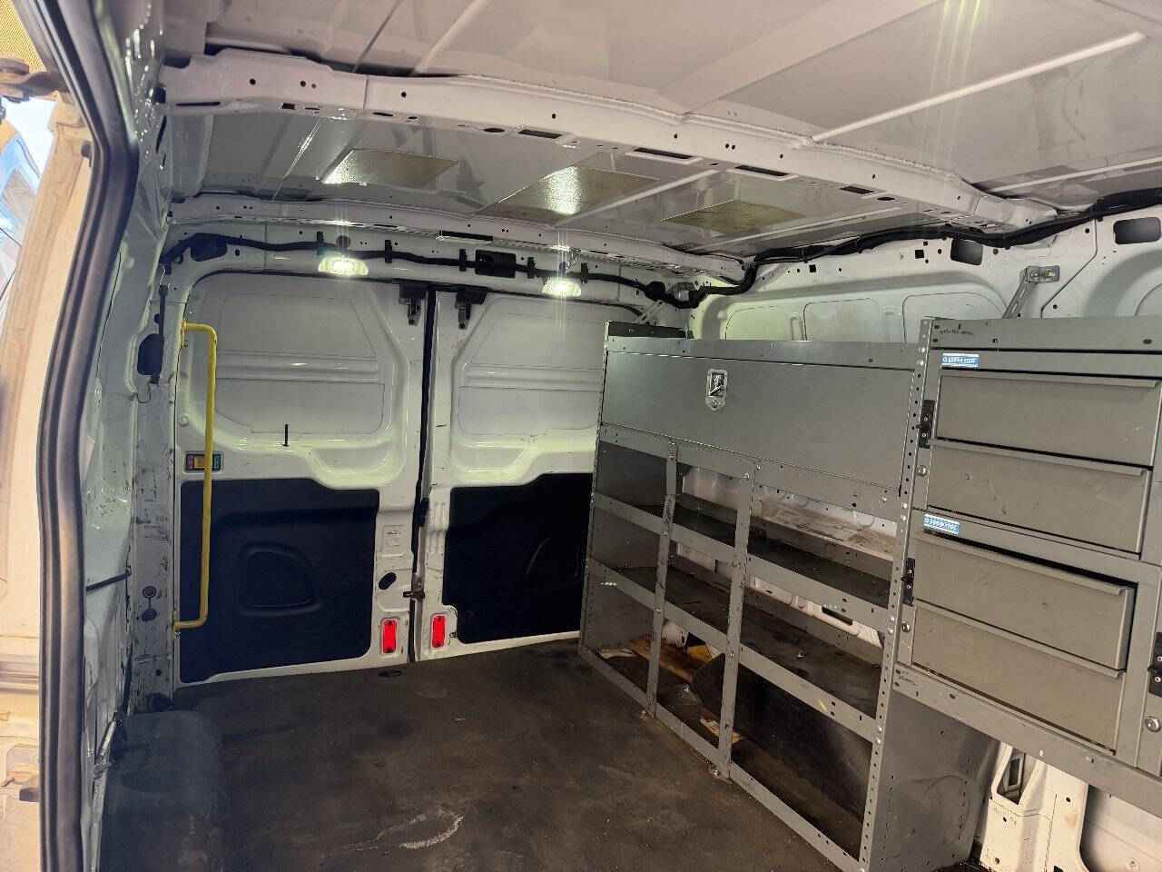 2017 Ford Transit - Image 13