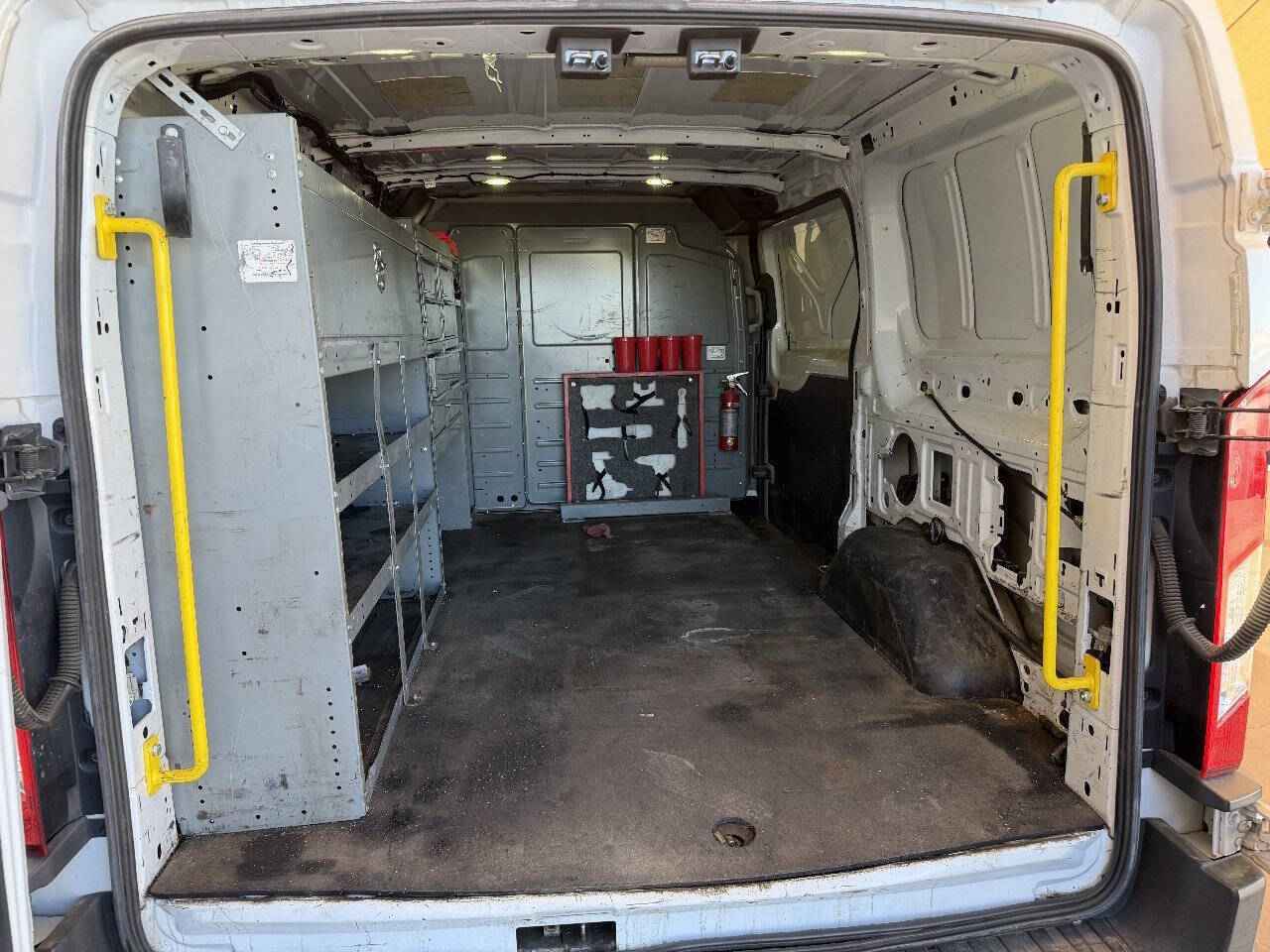 2017 Ford Transit - Image 15
