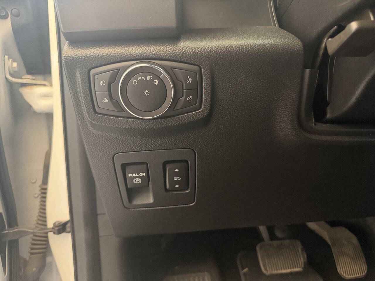 2018 Ford F-150 - Image 13